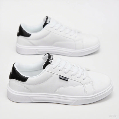 LIGHTWEIGHT LEISURE SHOES